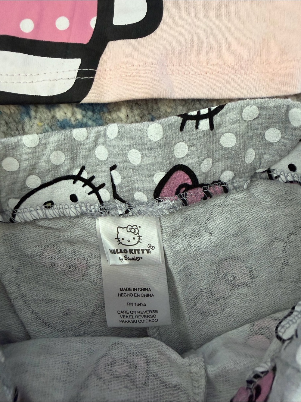 Hello Kitty Matching Set 4t - Picture 3 of 4